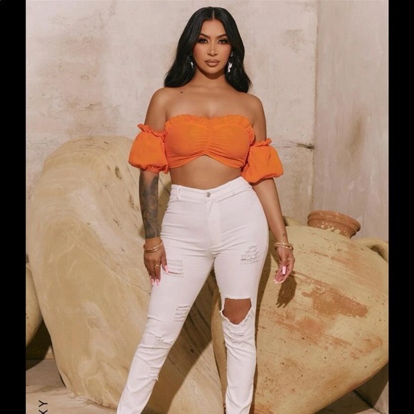 NWOT | Off the shoulder frill trim ruched bust crop top | Medium - Picture 3 of 5